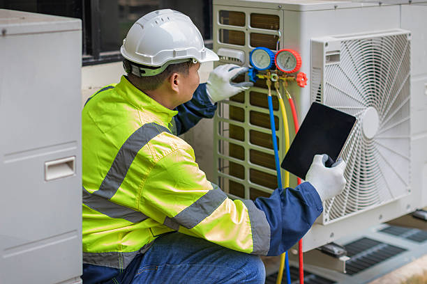 Professional Hvac technician working in Swannanoa, NC